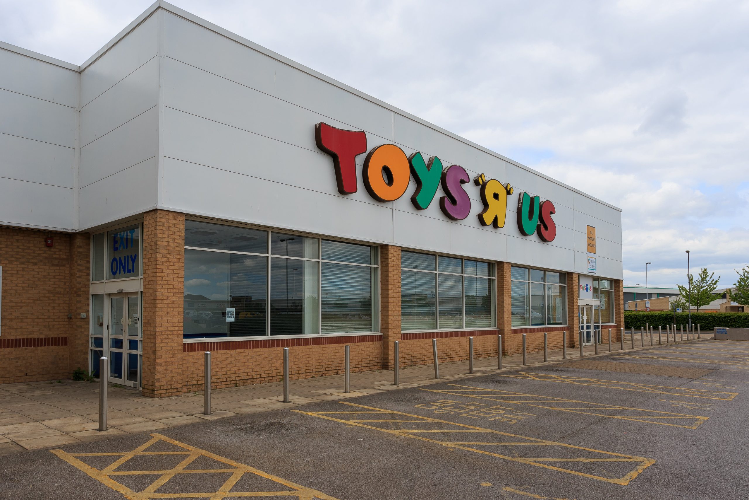 £16.1m Deal For Former Toys ‘R’ Us Estate – Featured Image