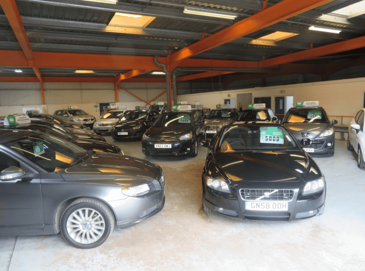 Switch Cars 24/7 Ltd Cruise Into Astmoor Industrial Estate – Featured Image