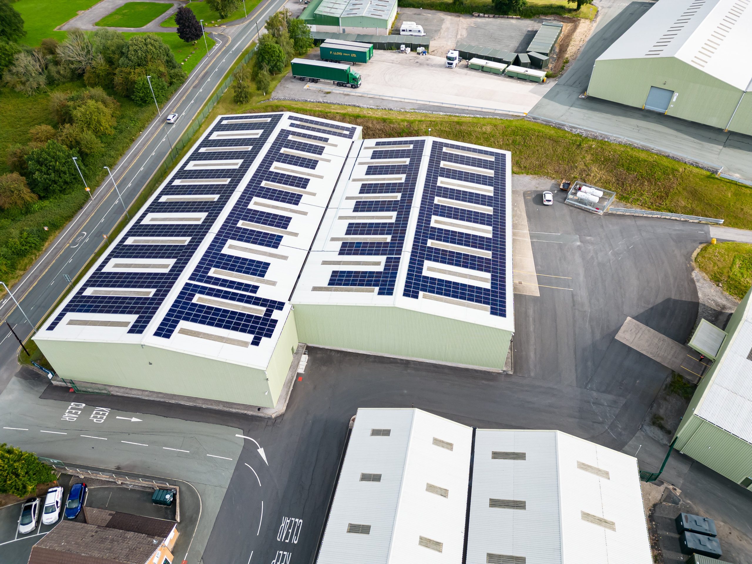 1,000 Solar panels installed at F Lloyd in Wrexham – Featured Image