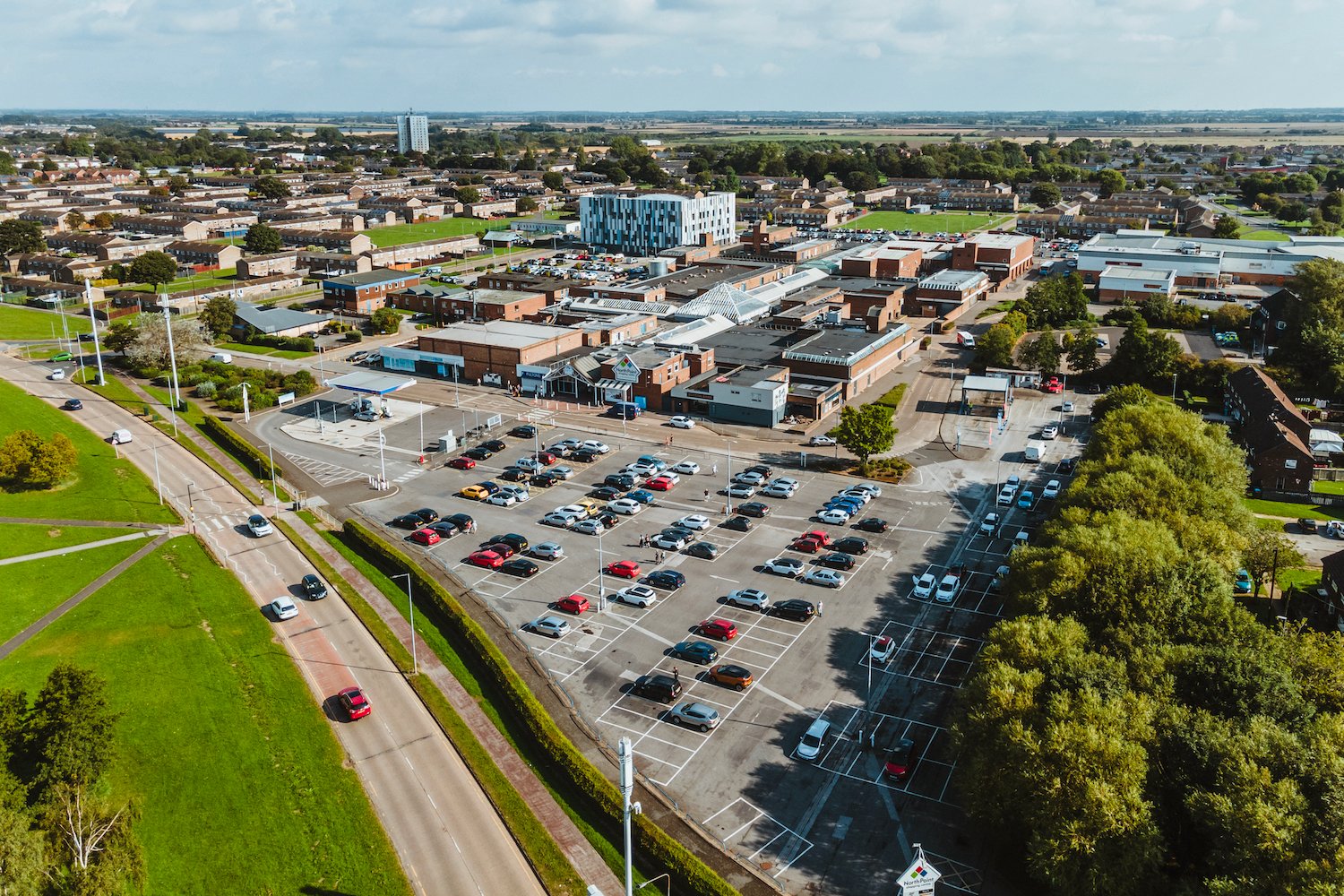 Essential factors to consider when selecting commercial retail space – Featured Image