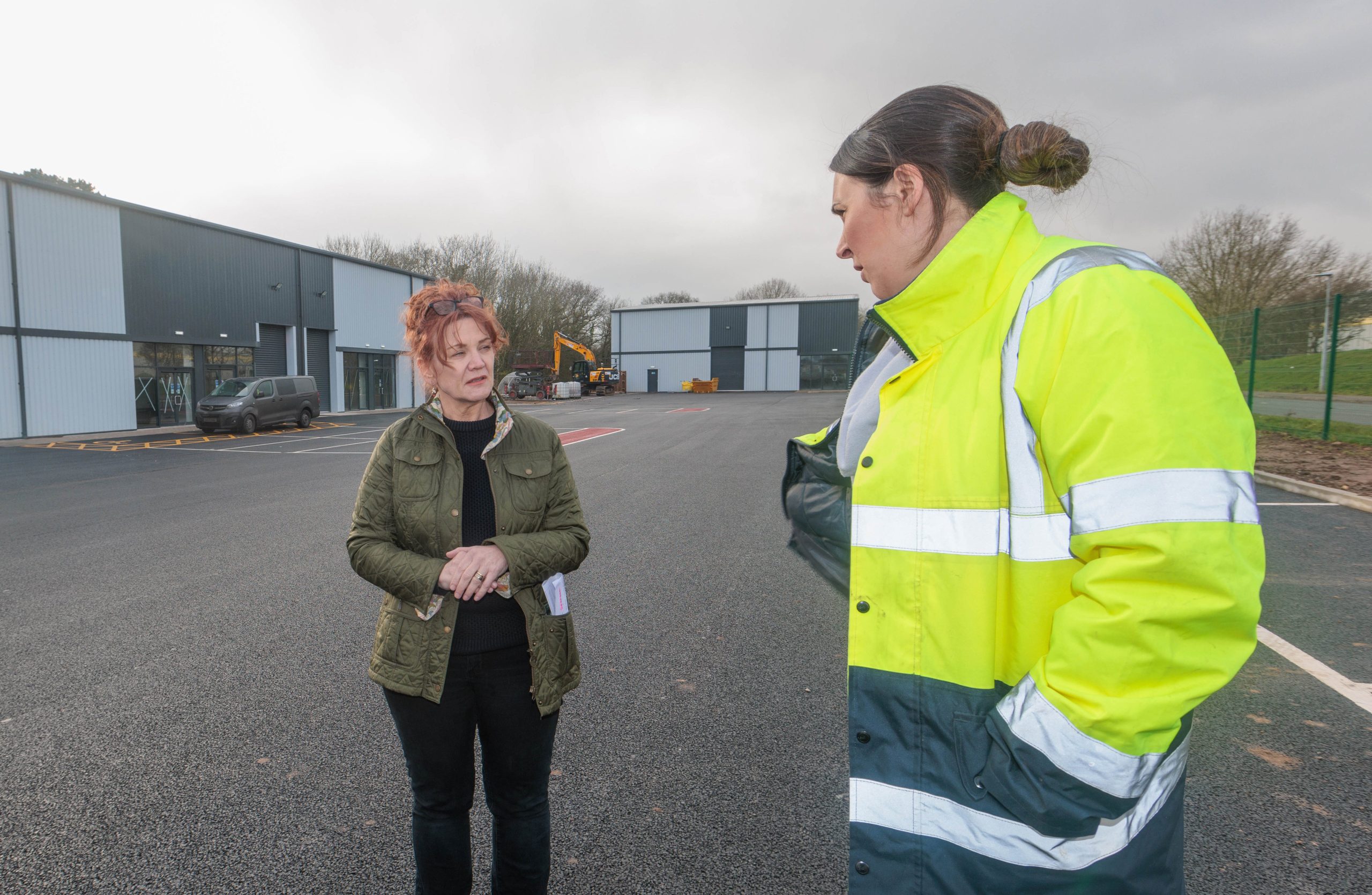 MP Visit Signals Golden Age for Industrial Development in Wrexham – Featured Image