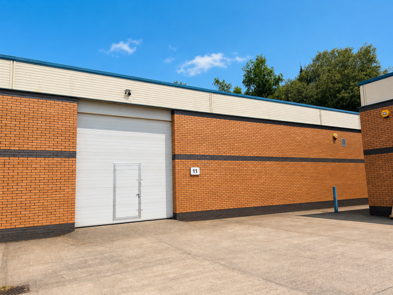 Unit 11, Beeston Court, Manor Park Industrial Estate